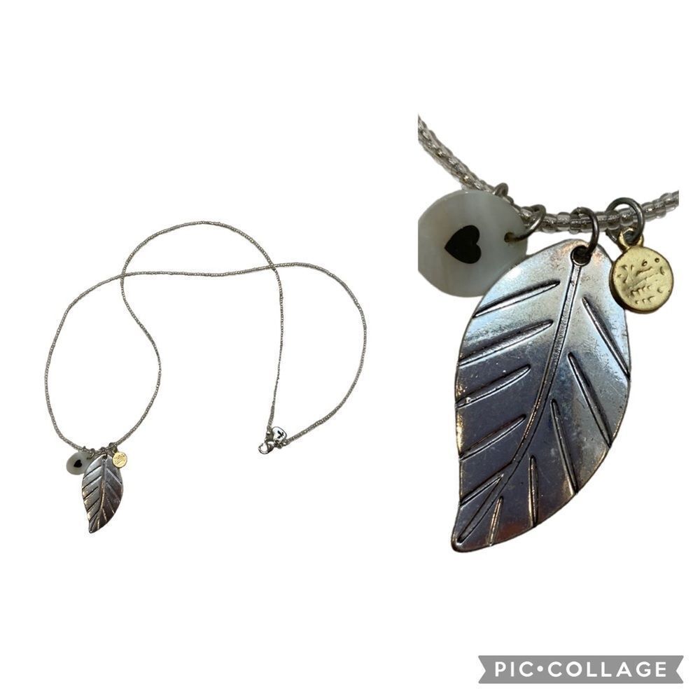 New‎ Without Tags American Eagle Clear Seed Bead and Silver Feather Necklace
